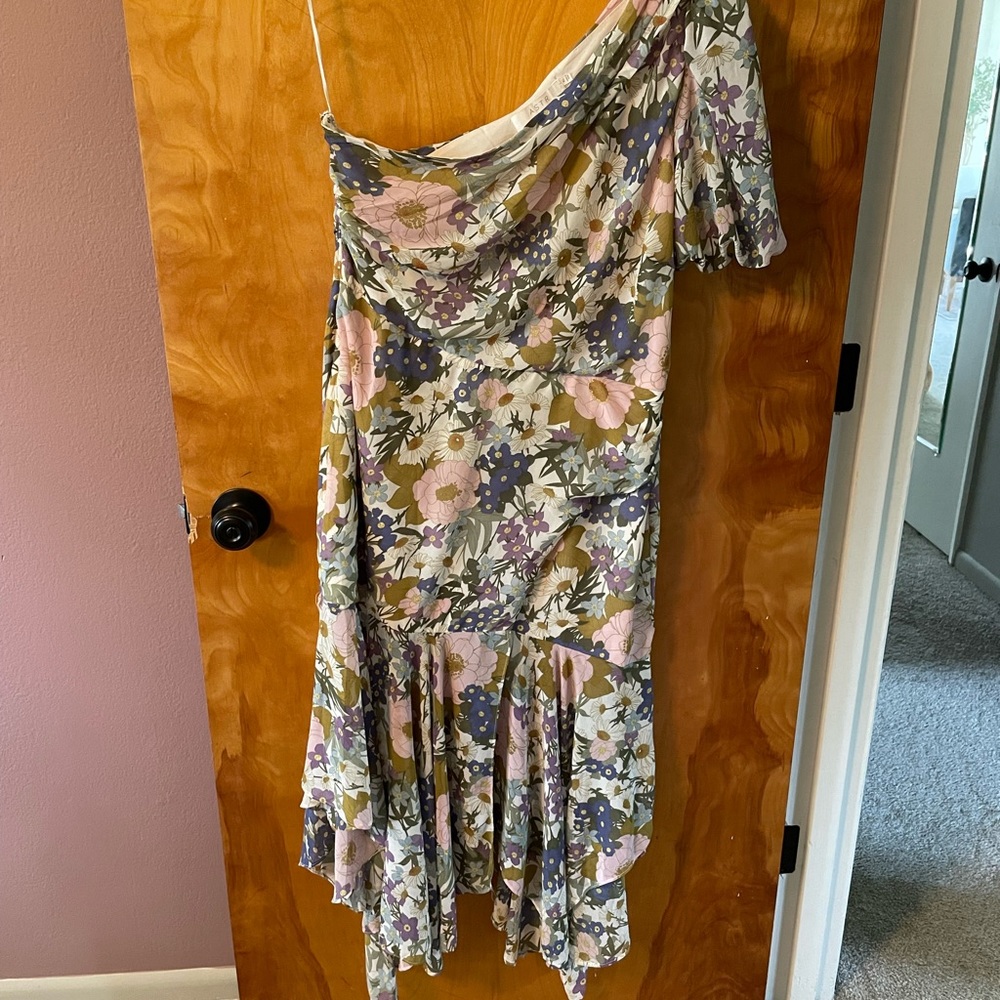 Floral one shoulder midi dress.